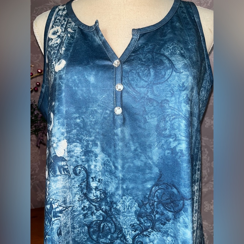 Bought on Amazon never worn tag still attach